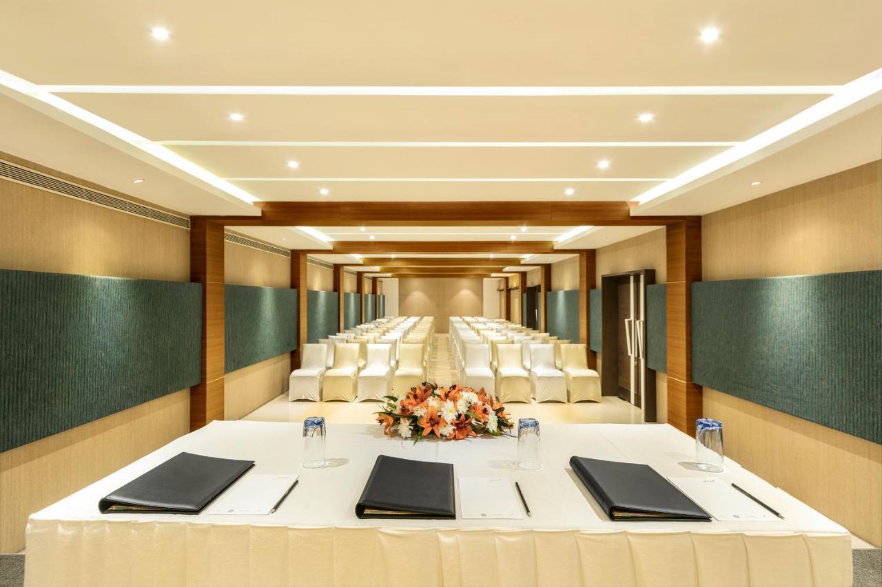 Grand Kakinada By Grt Hotels Экстерьер фото